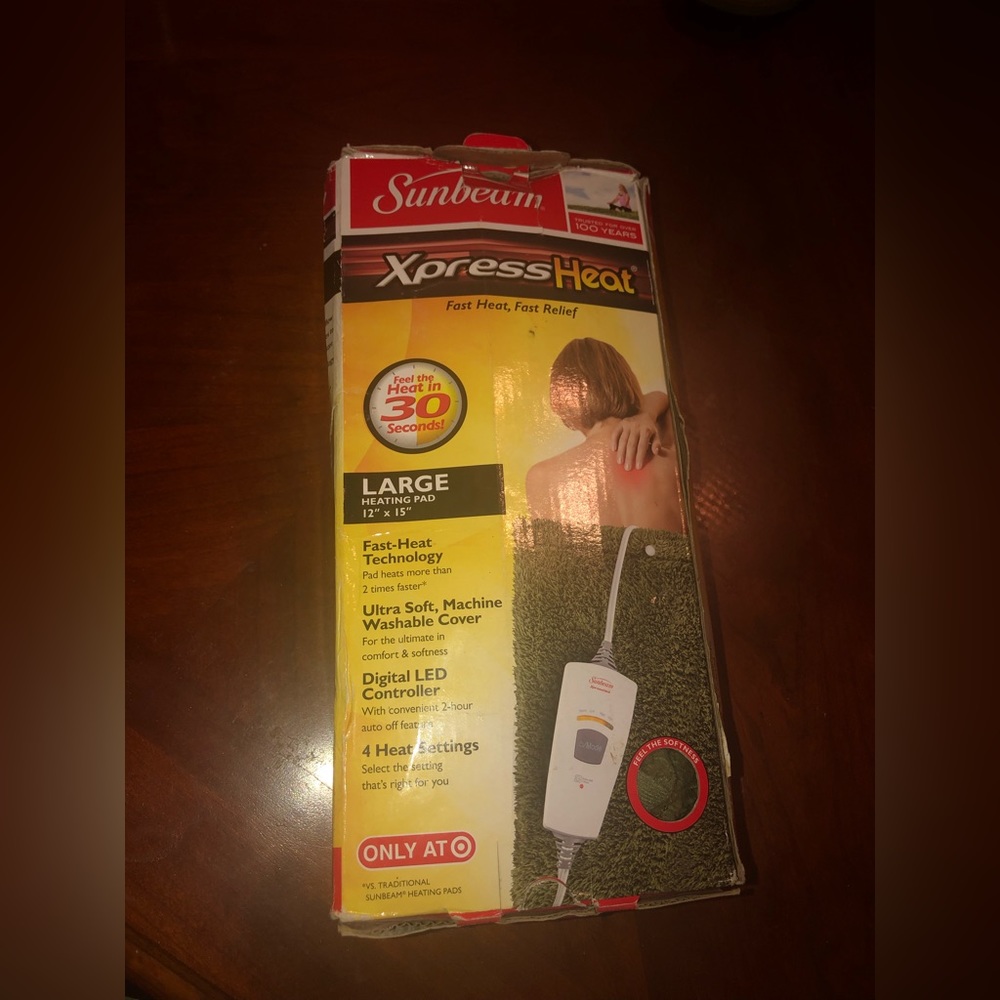NWB sunbeam corras heat large 12”x15” fast beat fast relief. Never used. “As is”